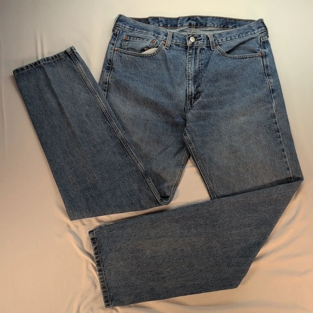 Levis 505 Regular Fit Straight Leg Jeans Mens 38x34 Medium Wash Blue Denim